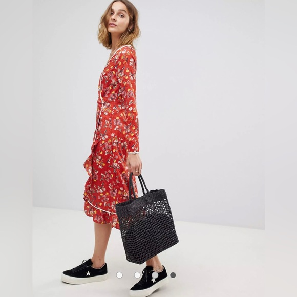 Free People Covent Garden Red Brick Floral Wrap Dress Size 6 - Picture 4 of 9